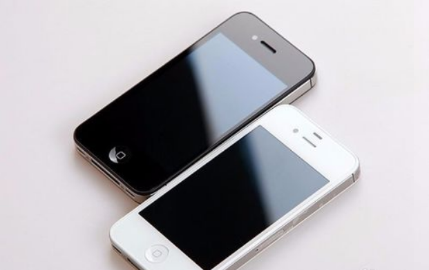 苹果手机能开机但是黑屏苹果手机开机黑屏就显示一个苹果